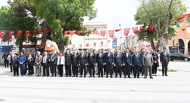 746. Türk Dil Bayramı Çelenk Sunma Töreni Yapıldı