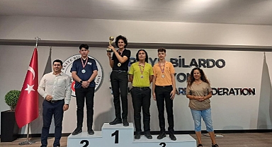 KARAMANLI GENÇ BİLARDOCU KEREM FIRAT TÜRKİYE ÜÇÜNCÜSÜ OLDU 