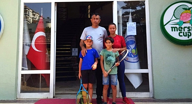 TENİSTE 1 ALTIN 1 BRONZ MADALYA