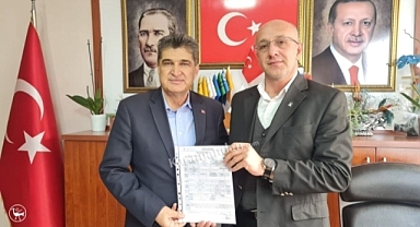 Nazmi Ünlü Adaylığını Açıkladı 