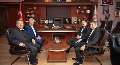 Vali H.Engin Sarıibrahim, Karaman Esnaf ve Sanatkarlar Odaları Birliği'ni ziyaret etti.